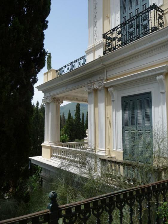 Façade du côté de la colonnade, détail