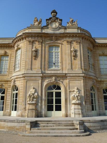Avant-corps du château, côté jardin