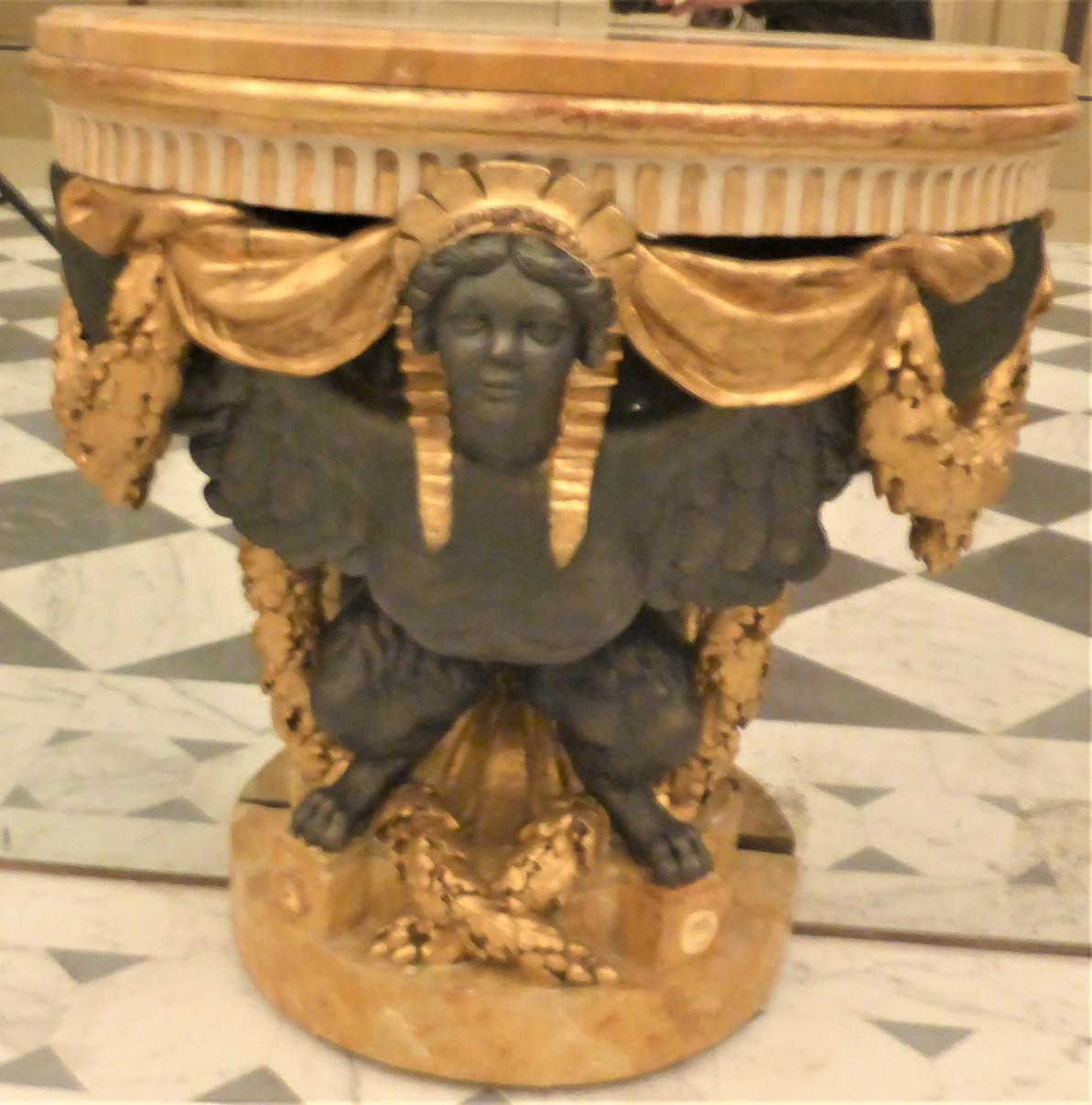 Charles De Wailly - Nicolas-Mathieu Bauve ou Debauve, console à sphynge, bois sculpté peint et doré, vers 1767, dépôt du musée Roybet-Fould, Courbevoie, cl. Ph. Cachau